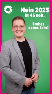 2025. Was für ein Jahr.
Ein Jahr, das direkt mit dem Bundestagswahlkampf gestartet ist – intensiv, anstrengend, manchmal echt nervenaufreibend. Es hat unglaublich viel Kraft, Zeit und Energie gekostet. Aber es war auch eine Erfahrung, die mich sehr geprägt und persönlich weitergebracht hat. Dafür bin ich heute dankbar. Dieser Moment bleibt.

Wenn ich zurückblicke, war 2025 vor allem eines: ein gutes Jahr. Viele Höhen, viele schöne Begegnungen, viele Erinnerungen. Die größte Herausforderung war, alles miteinander zu verbinden – mein Privatleben, die Politik, den Job und das Pfadfinderleben. Mal hat es besser geklappt, mal weniger. Aber ich konnte bei so vielem dabei sein und genau daran denke ich heute gerne zurück.

Dieses Reel ist mein Dankeschön an alle, die mich durch dieses Jahr begleitet haben. Für Unterstützung, Geduld, ehrliche Gespräche und gemeinsames Lachen. Ihr habt 2025 zu dem gemacht, was es für mich war.❤️